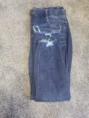 Terra Sky Distressed Jeans